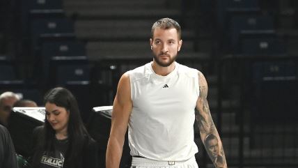 Žofri Lovernj na utakmici Evrolige Partizan - Asvel tokom zagrevanja