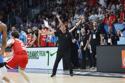 Ergin Ataman na utakmici polufinala Eurobasketa između Turske i Grčke