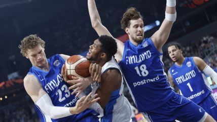 Janis Adetokumbo protiv Finske na Eurobasketu