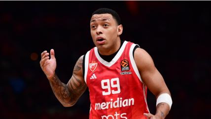 Olimpijakos Crvena zvezda Jago Dos Santos.jpg
