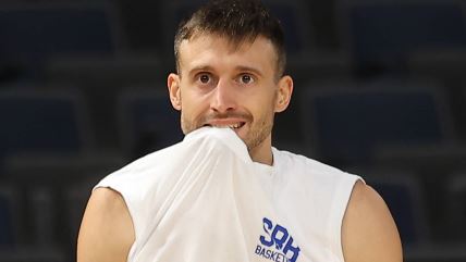 Aleksa Avramović se povredio na zagrevanju u Dubaiju