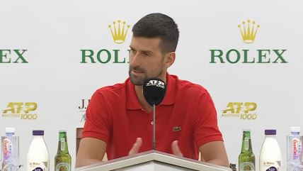 Novak Đoković na konferenciji za medije u Šangaju.