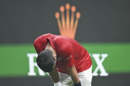 Novak Đoković na meču protiv Valentina Vašeroa u Šangaju