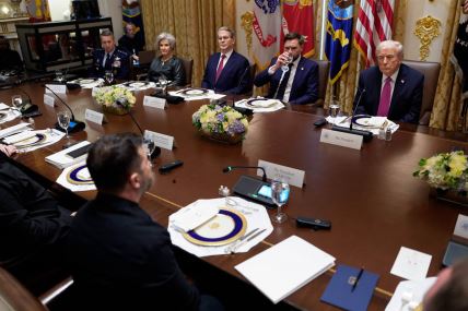 Donald Tramp i Volodimir Zelenski (1).jpg