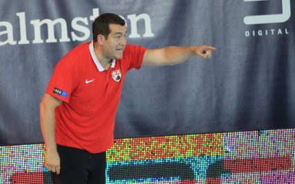 Uroš Stevanović na klupi Radničkog.