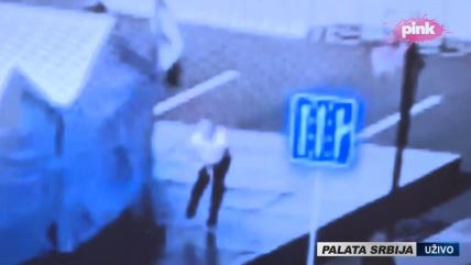 pucnjava ispred Skupstine.jpg