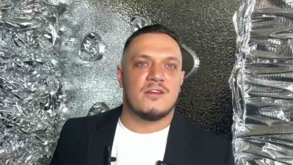 Gastoz objavio provokativnu fotku plavuše u satenskom šortsu