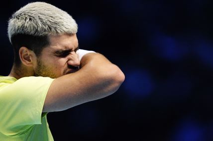 Karlos Alkaraz na meču sa Janikom Sinerom u Torinu