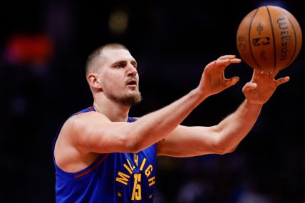 Nikola Jokić na meču protiv San Antonija