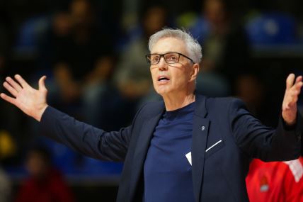 Gordon Herbert na meču prtov Makabija u dvorani Aleksandar Nikolić