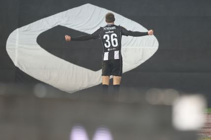 Ognjen Ugrešić slavi gol Partizana