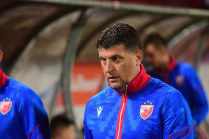 Vladan Milojević izlazi na stadion Zvezde