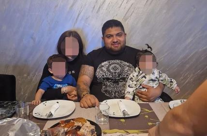 Fotografije saobraćajne nesreće u kojoj je poginuo Sreten J. sa detetom (1).jpg