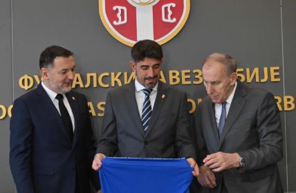 Veljko Paunović sa Brankom Radujkom i Draganom Džajićem