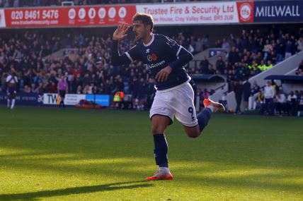 Mihailo Ivanović proslavlja gol u dresu Milvola