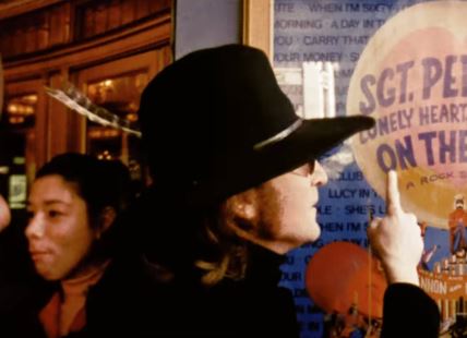 Džon Lenon pijan nožem pretio ženi