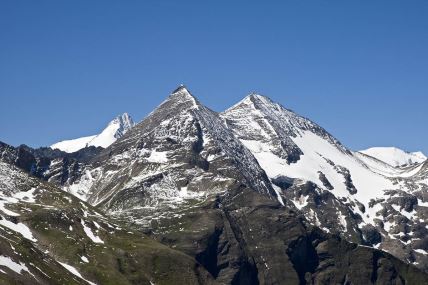 Alpinista ostavio devojku samu na najvišoj planini u Austriji