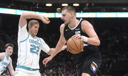 Nikola Jokić protiv Šarlota.