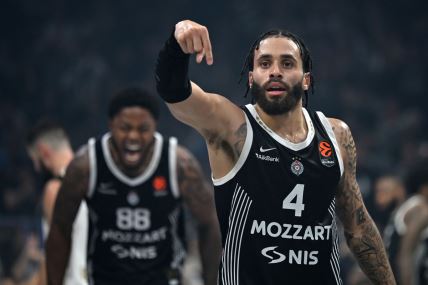 Dvejn Vašington na derbiju protiv Crvene zvezde