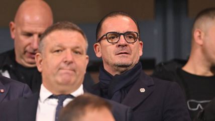 Predrag Mijatović u loži FK Partizan