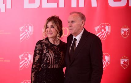 Dragan Džajić otkrio nove detalje o stanju supruge nakon što se onesvestila na događaju