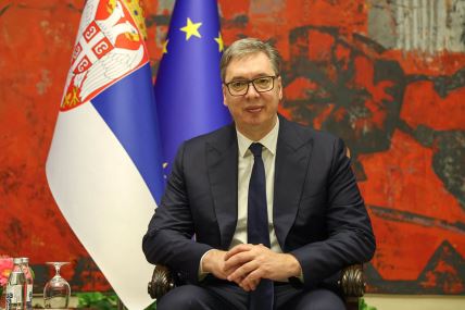 Aleksandar Vučić i Peter Pelegrini (2).jpg