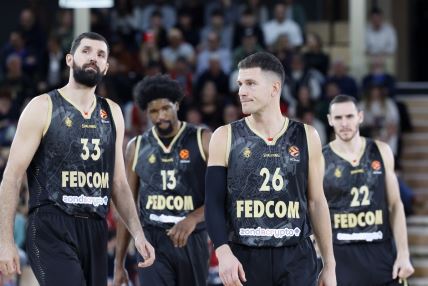 Nikola Mitorić i Nemanja Nedović, košarkaši Monaka na meču protiv Efesa