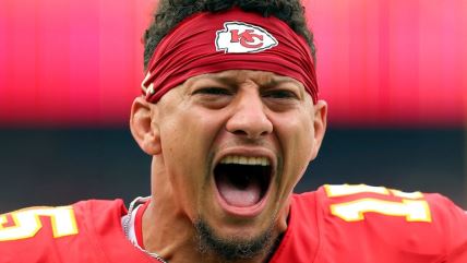 Patrik Mahoums reaguje na utakmici Kanzas Siti Čiifsa