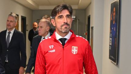 Veljko Paunović u Sportskom centru FSS u Staroj Pazovi