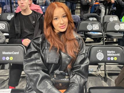 Devojka Kamerona Pejna (2).jpg