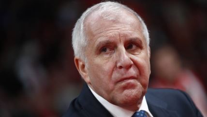 Željko Obradović zabrinut na klupi Partizana