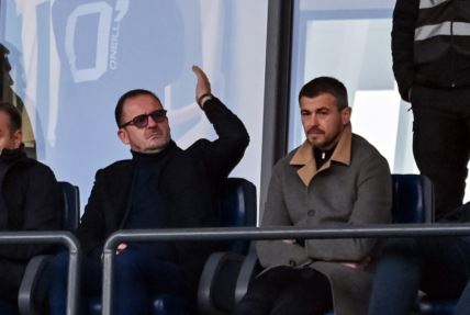 Predrag Mijatović i Danko Lazović sede na tribini