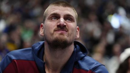 Nikola Jokić na klupi Denvera