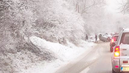 prevrnut auto  kod Lunovog sela.jpg