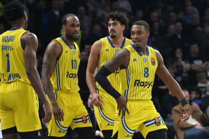 Loni Voker, Briset i Santos na utakmici Partizana u Beogradskoj areni