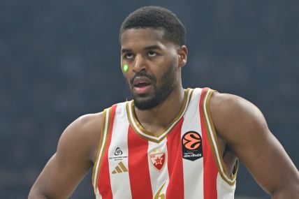 Džared Batler u dresu Zvezde