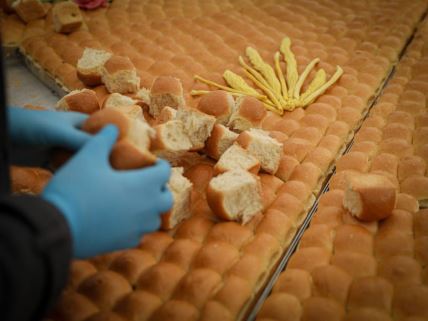 Lomljenje česnice i zlatni dukati (9).jpg