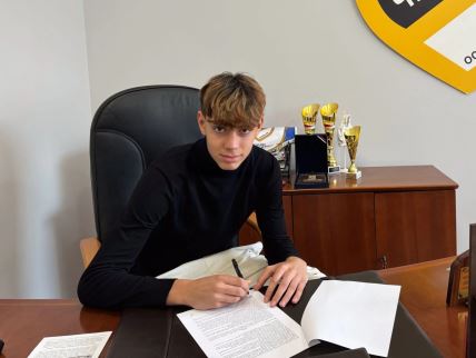 Vuk Davidović potpisuje za Čukarički