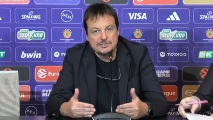 Ergin Ataman na konferenciji za medije.