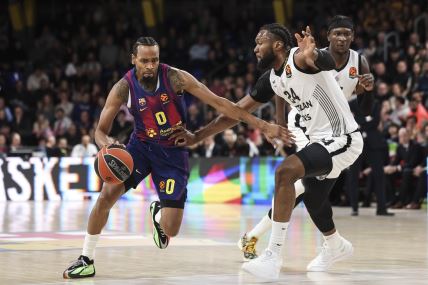 Kevin Panter i Bruno Fernando na utakmici Barselone i Partizana