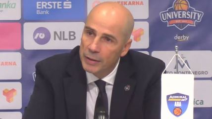 Đoan Penjaroja na konferenciji za novinare u Podgorici posle Studentskog centra