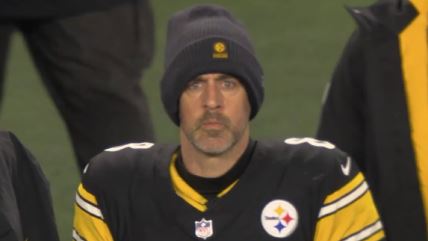 G-hArASWEAAsabH copy.jpg