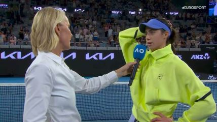 Olga Danilović daje intervju Rene Stabs na Australijan openu.