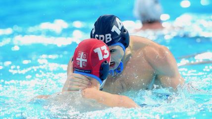 Vaterpolo reprezentacija Srbije slavi pobedu protiv Mađarske