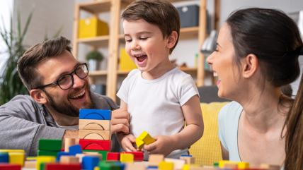 5 stvari koje roditelji naučnici rade da odgaje pametno dete.jpg