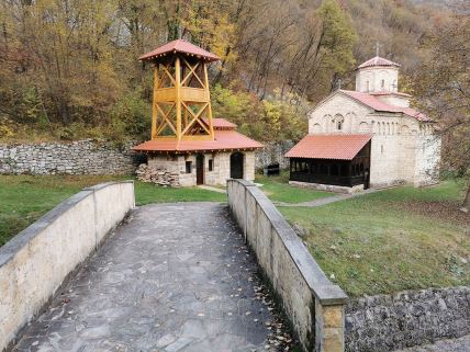 Manastir Klisura kod Arilja  (2).jpg