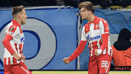 Vasilije Kostov slavi gol i pobedu na Zvezda Malme