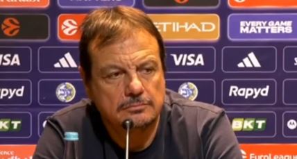 Ergin Ataman na konferenciji za medije