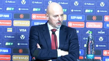 Saša Obradović na konferenciji za novinare