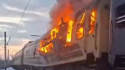 ruski napad na ukrajinski voz (1).jpg